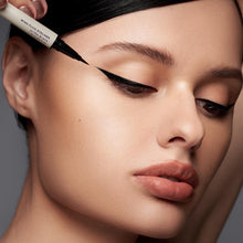 Load image into Gallery viewer, Wing Flick Eyeliner